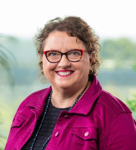 Dr Lorelle Holland